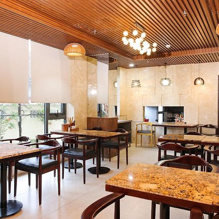 Azura Gold Hotel & Apartment Nha Trang Exterior photo