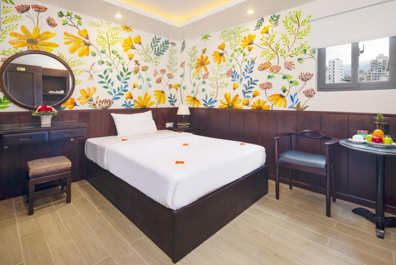 Azura Gold Hotel & Apartment Nha Trang Exterior photo