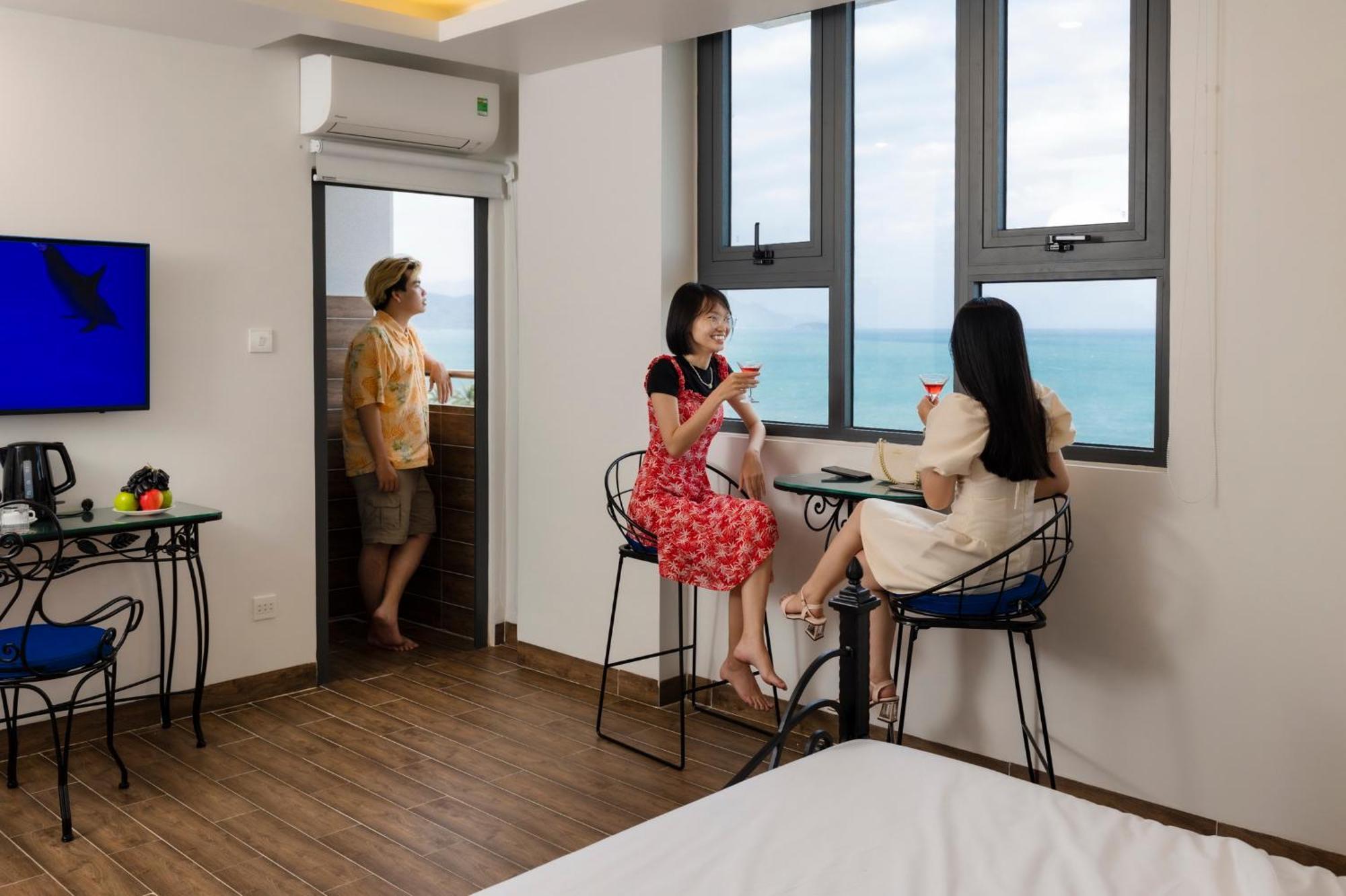 Azura Gold Hotel & Apartment Nha Trang Exterior photo